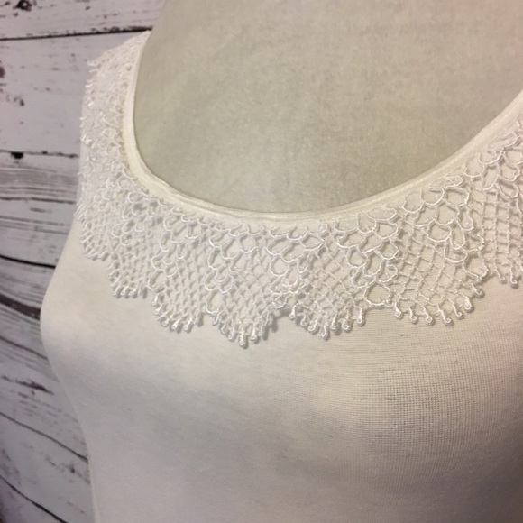 White lace trimmed bodysuit - Picture 6 of 10